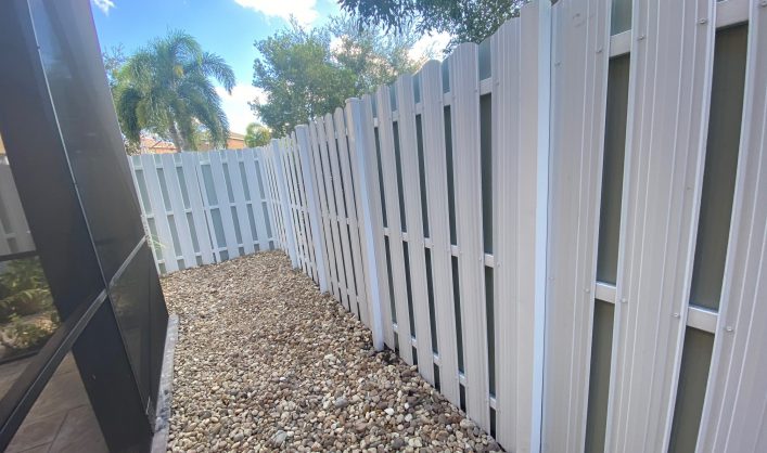 Dura Fence – Shadow Box