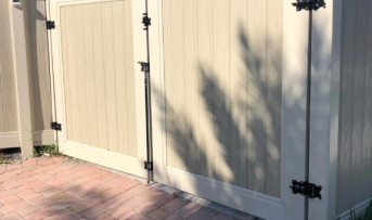 Vinyl/PVC Fencing