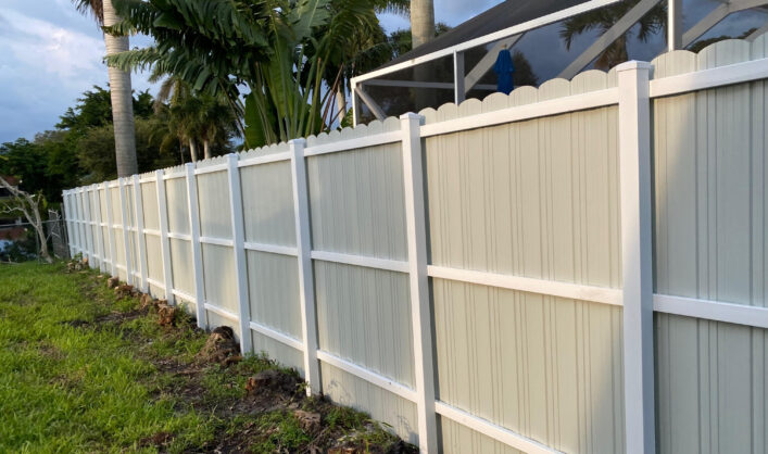 Dura Fence vertical