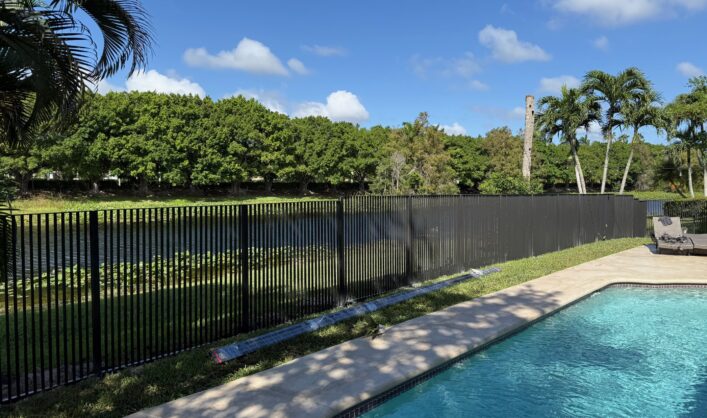 Aluminum Puppy Picket Fence