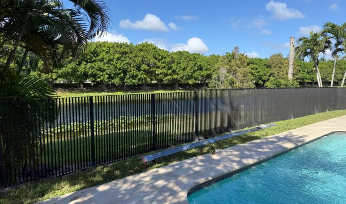 Aluminum Puppy Picket Fence