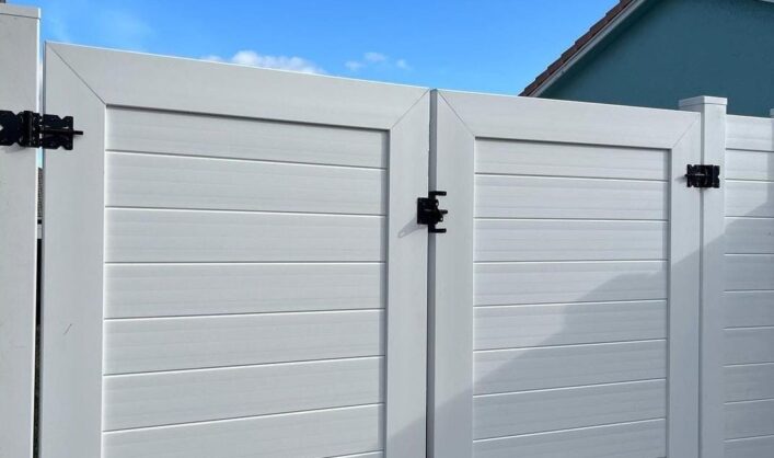 PVC/Vinyl Horizontal Fence
