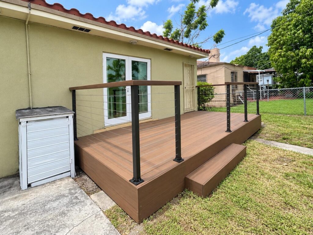 Backyard deck attached to a home, built by Canet Group